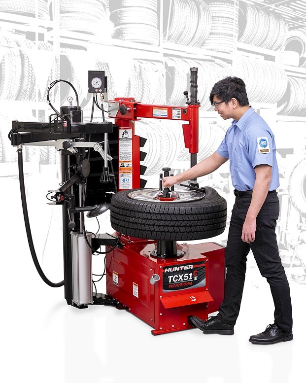 Hunter Combines 2 Designs in New Tire Changer Auto Service Professional