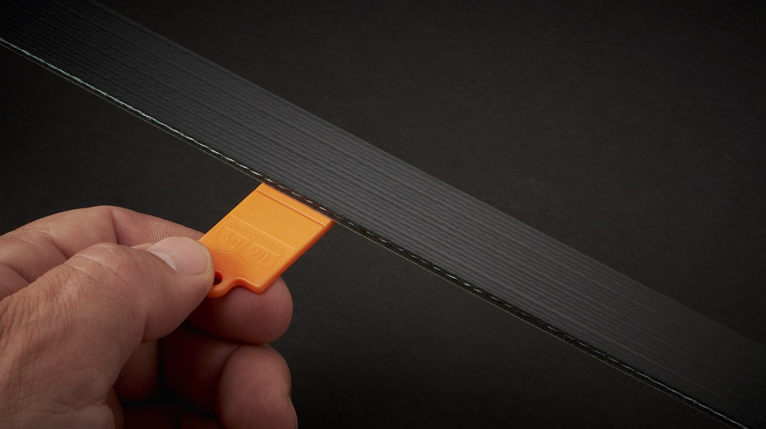 Gates unveils tool for inspecting serpentine belts 20150805 Auto